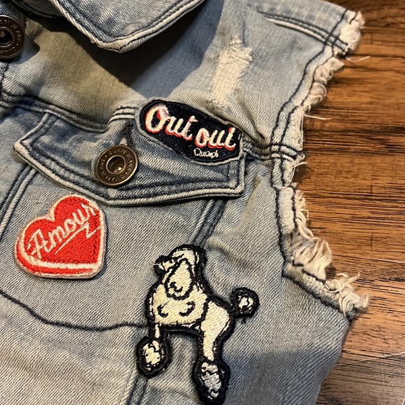 Quapi Girls French themed Patched Denim Vest size 10 (134/140) - Picture 3 of 9